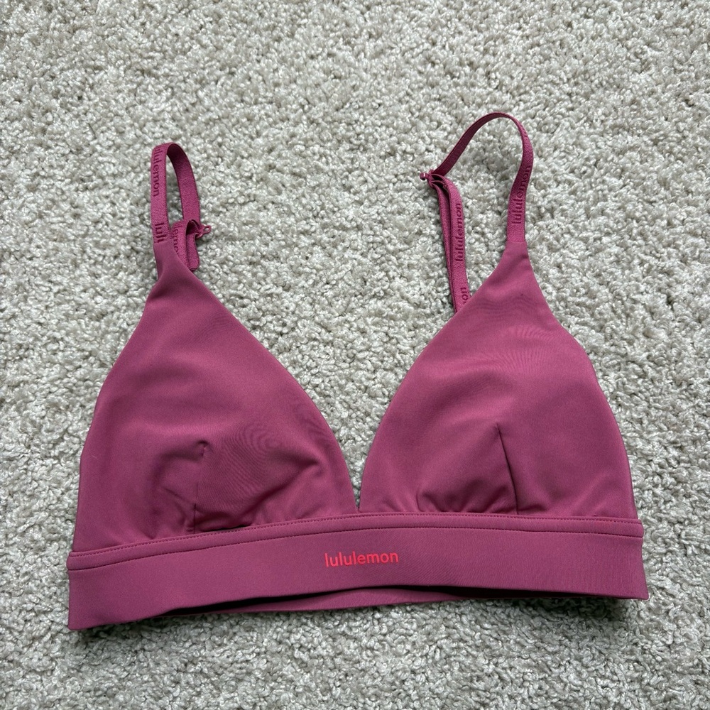 Lululemon License to Train Triangle Bra *Light Support, A/B Cup